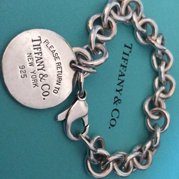 Tiffany and Co. bracelet with box. In very good shape - Picture 2 of 2